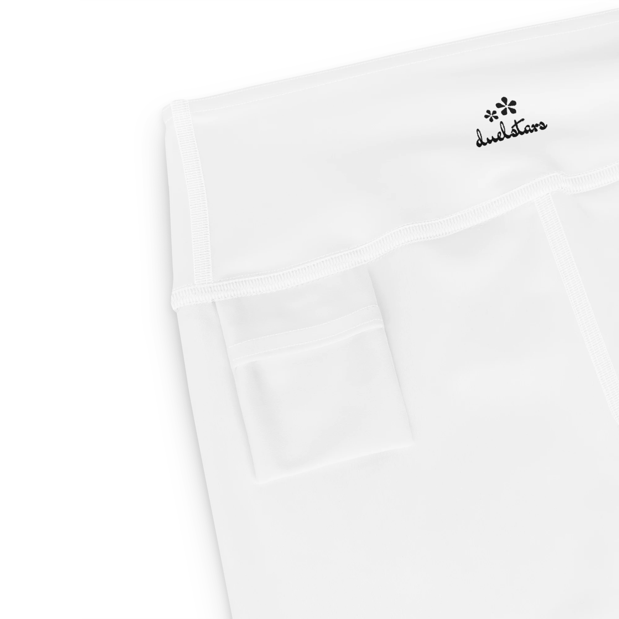 DuelStars Core Femme yoga leggings interior detail - showing discreet inside pocket for secure storage.